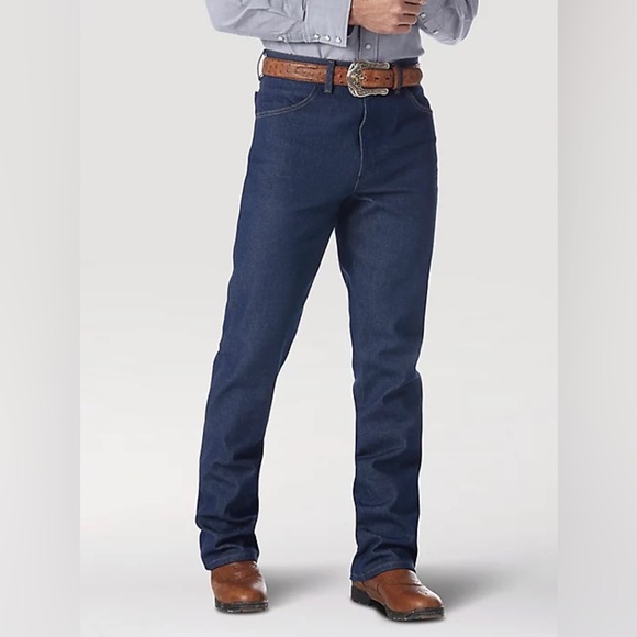 Wrangler Cowboy Cut Boot Jean Rigid - Regular Classic Fit straight 46x30 945NAV - Picture 3 of 16